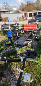 PRZYCZEPA PODŁODZIOWA SUSKI  4,7m DMC 750 kg światła FULL Led z rolkami