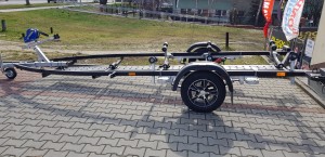 Przyczepa podłodziowa Suski z rolkami DMC 750Kg 5m