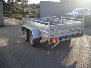Wersja dwuosiowa- przyczepa SUSKI z relingiem 2580x1520x1500 burta sklejka 